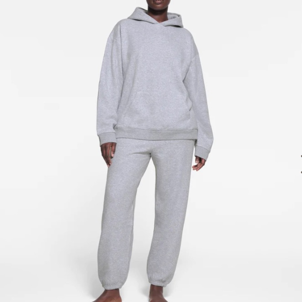 NEW! SKIMS Oversized Cotton Fleece Pullover Hoodie Heather Gray Sz XSmall, Small - Picture 2 of 9